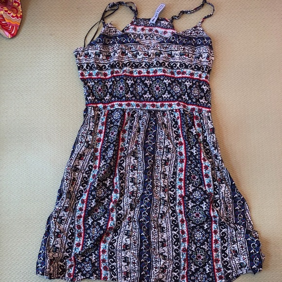 Lord and Taylor’s Printed Mini - Picture 1 of 4